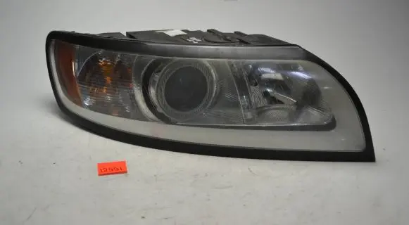 Volvo V50 Headlight/headlamp 31265695 0301237202 LE06A6152