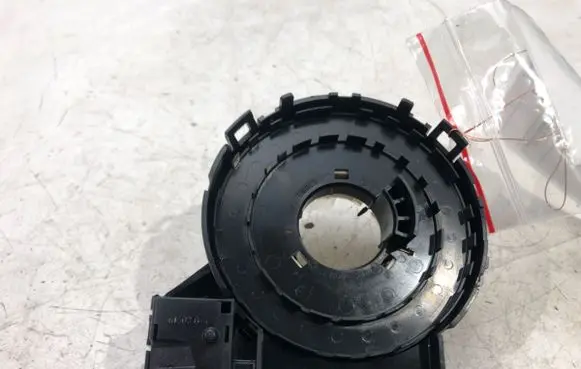 Skoda Octavia Mk2 (1Z) Airbag squib ring wiring 