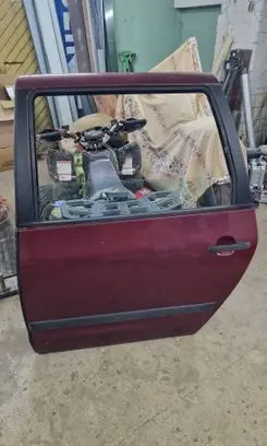 Ford Galaxy Rear door