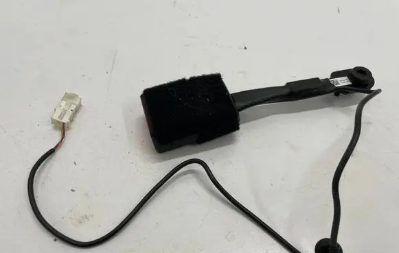 Mini Cooper Countryman F60 Front seatbelt buckle 7313299