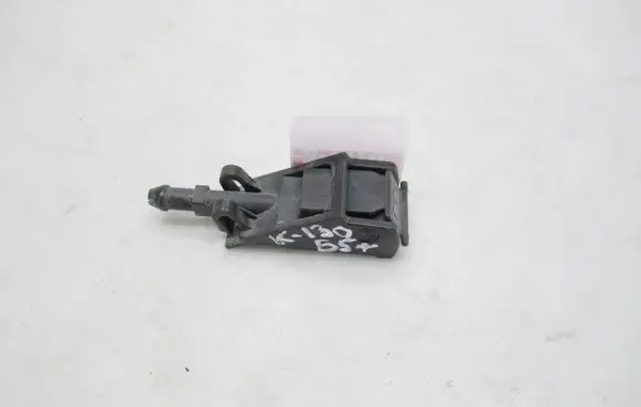 Volkswagen PASSAT B5.5 Windshield washer spray nozzle 6E0955985