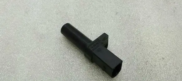 Mercedes-Benz G W461 W463 1st Gen Crankshaft position sensor A0031532728