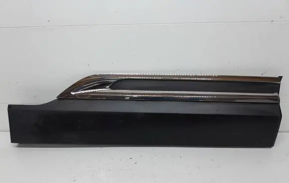 Renault Espace V (RFC) Rear door trim (molding) 828761828R