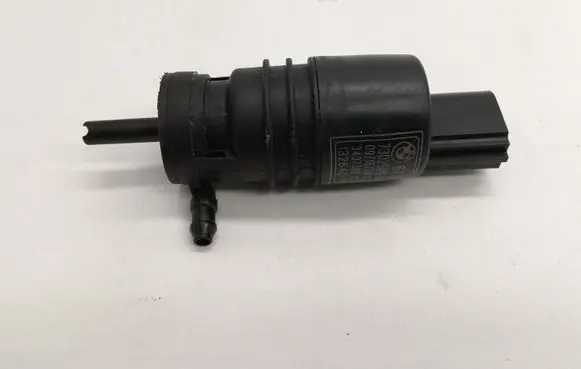 BMW 1 E81 E87 Windscreen/windshield washer pump 7302589