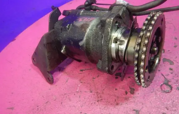 Ford Mondeo Mk III Fuel injection high pressure pump 9303108A