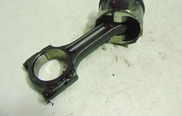 Renault Megane I Piston 