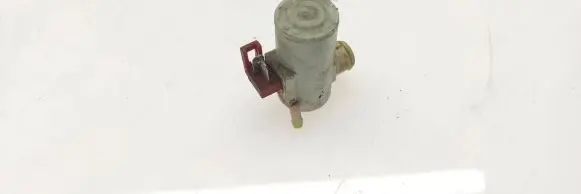 Subaru Legacy Windscreen/windshield washer pump