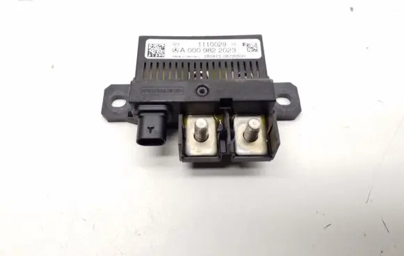 Mercedes-Benz E W212 Other relay A0009822023