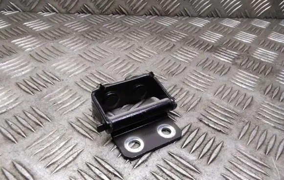 Nissan Qashqai+2 Tailgate/trunk/boot hinge