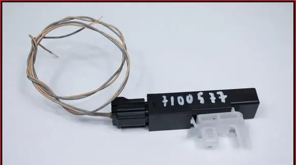 Mazda 3 II Antenna control unit KD45676NXA