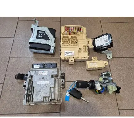 KIA Ceed Engine ECU kit and lock set 391002U205