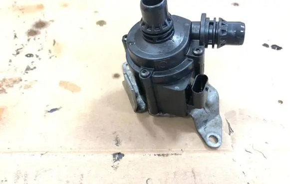 BMW X5 F15 Electric auxiliary coolant/water pump 8512235 11538512235 23310110