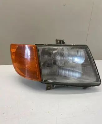 Mercedes-Benz Vito Viano W638 Headlight/headlamp PPT40