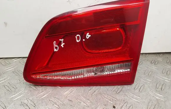 Volkswagen PASSAT B7 Tailgate rear/tail lights 3AE945094J