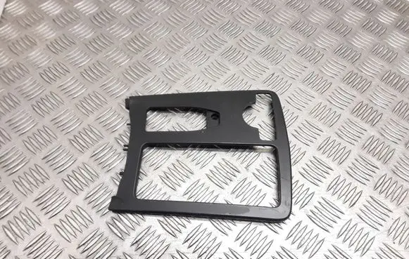 Mercedes-Benz C W204 Center console decorative trim A2046800107 0005033012