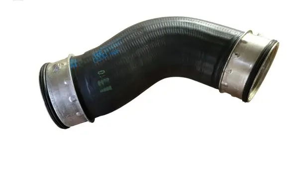Volkswagen PASSAT B6 Intercooler hose/pipe 1K0145838D