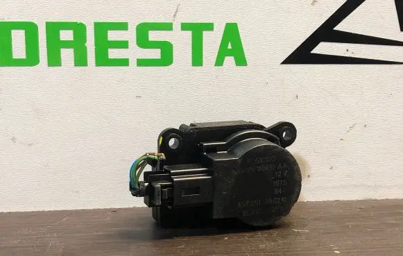 Ford Grand C-MAX Air flap motor/actuator AV6N19E616AA 1875