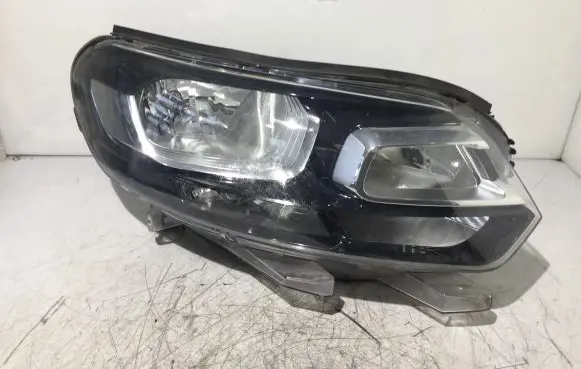 Citroen Jumpy Headlight/headlamp 980856768000 0019707504