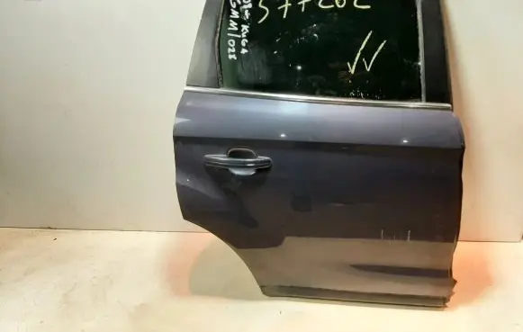 Ford Kuga I Rear door