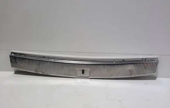 Volkswagen Touareg I Trunk/boot sill cover protection 7L6863459B