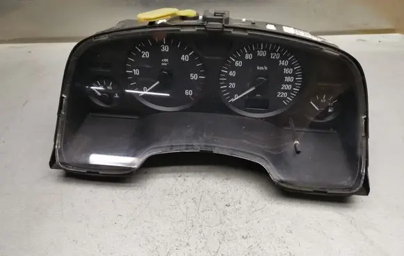 Opel Zafira A Speedometer (instrument cluster) 24461749