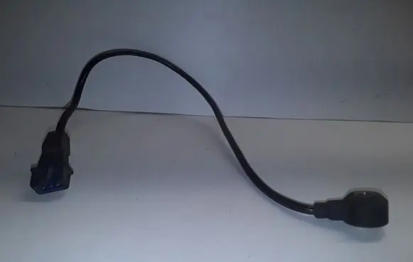Audi A6 S6 C5 4B Detonation knock sensor 054905377G 054905377