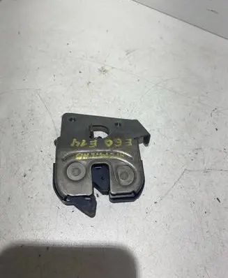 BMW 5 E60 E61 Seat back rest lock catch 7119460 7112864