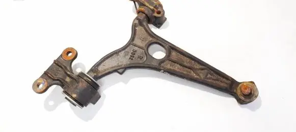 Toyota Proace Front lower control arm/wishbone