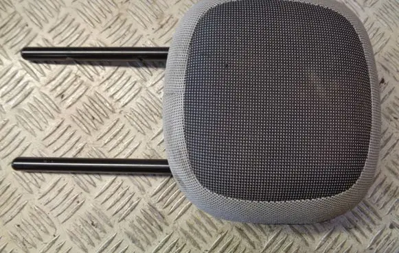 Renault Twingo III Rear seat headrest 