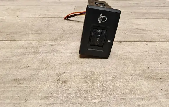 Hyundai i20 (PB PBT) Headlight level height control switch 937001J750