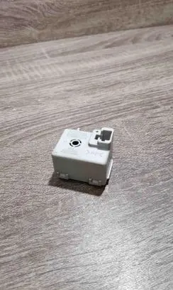 Toyota Prius (XW20) Other relay 8665220010 0689003540