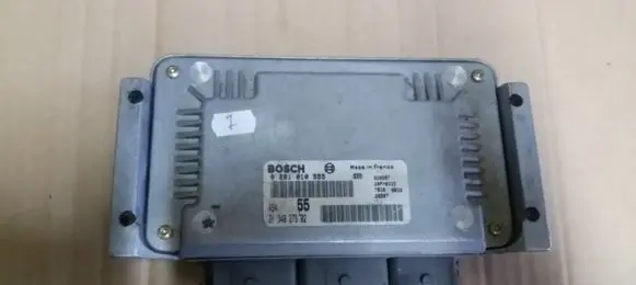 Nissan Micra Engine control unit/module 0281010555 ZY34027302 28FM0335