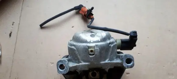 Audi A6 S6 C7 4G Engine mount bracket