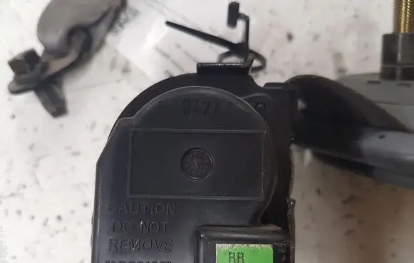 KIA Carens I Rear seatbelt A4165 FFD21
