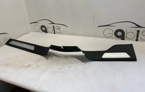 Porsche Cayenne (9Y0 9Y3) (B) pillar trim (bottom) 760853845