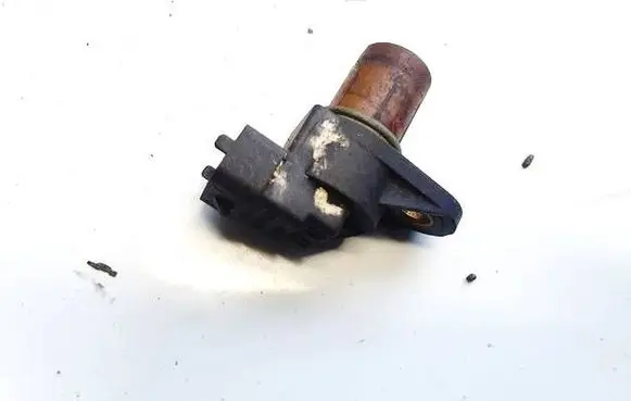 Mercedes-Benz ML W164 Camshaft position sensor a0031539728