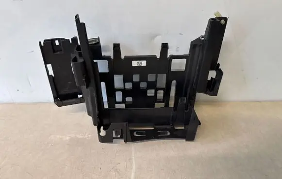 BMW 7 G11 G12 Engine control unit holder 8605530