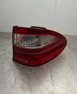 Mercedes-Benz E W211 Rear/tail lights A2118201664 B379006