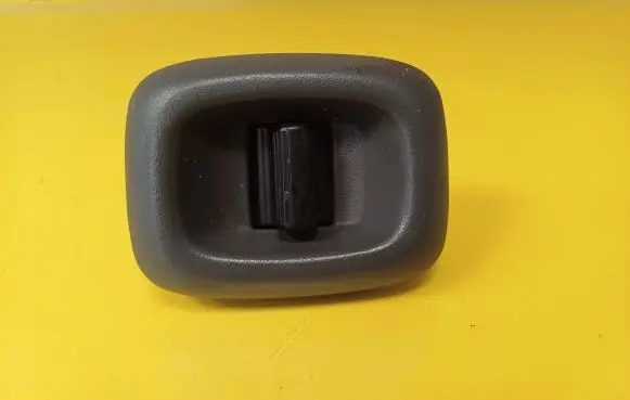 Suzuki Baleno EG Electric window control switch 4140K00