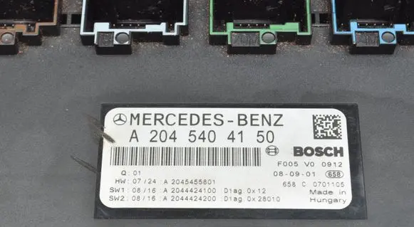 Mercedes-Benz C W204 SAM control unit A2045404150