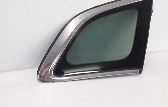 Renault Kadjar Rear side window 833069655R