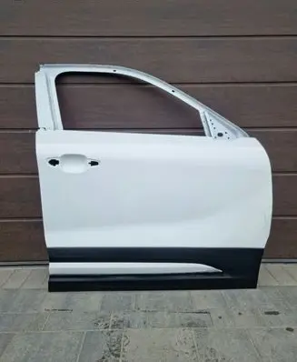 Opel Mokka B Front door