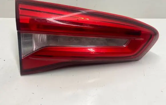 Ford Focus Tailgate rear/tail lights JX7B13A603EB 03092018