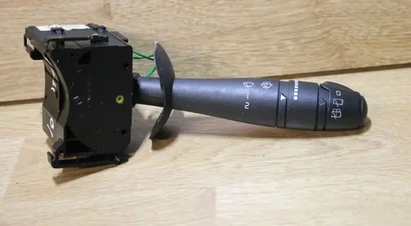 Renault Laguna II Wiper control stalk 8200012243