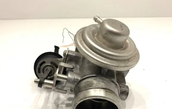 Volkswagen New Beetle Engine shut-off valve 