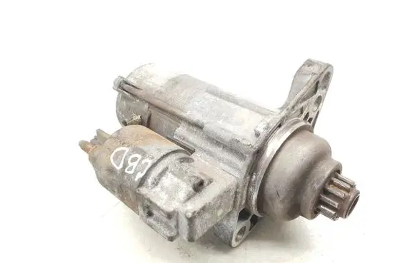 Volkswagen PASSAT B6 Starter motor 02Z911023P