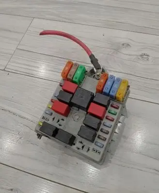 Fiat Punto (188) Fuse box set 46835603