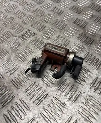 Ford Focus C-MAX Turbo solenoid valve 700968040