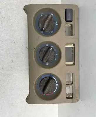 Land Rover Freelander Air conditioning (A/C) switch 03035028