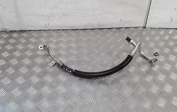 Jeep Grand Cherokee Air conditioning (A/C) pipe/hose 68161179AA